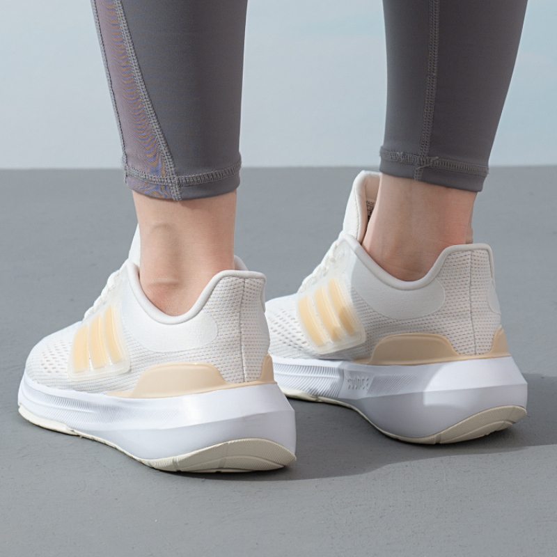Adidas阿迪达斯女子新款透气轻便缓震运动跑步鞋IE0725 ZP