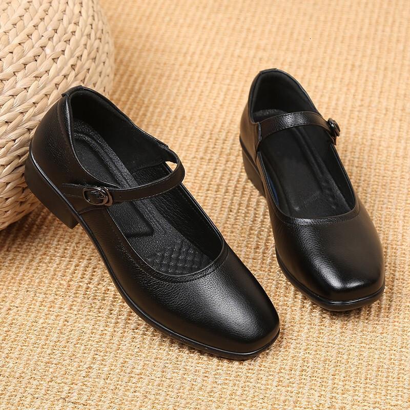 女士皮鞋浅口一字扣单鞋女中跟软皮中年女鞋真皮软底牛皮方头工作鞋女