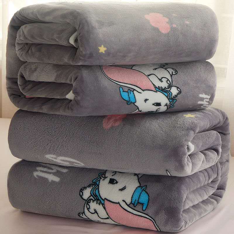 盖毯法兰绒毛毯四季毯冬季保暖宿舍单双人轻薄床单 180*200cm1.2斤送香包一袋 小飞象