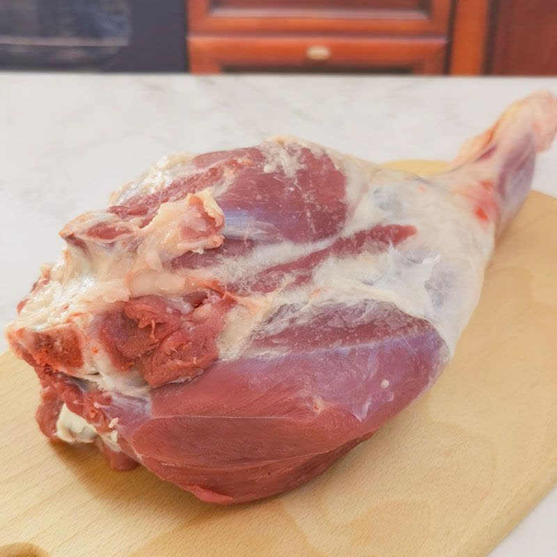 宁夏盐池滩羊4斤羊腿整只后腿生鲜羊肉新鲜速冻羔羊腿烧烤绵羊腿图片