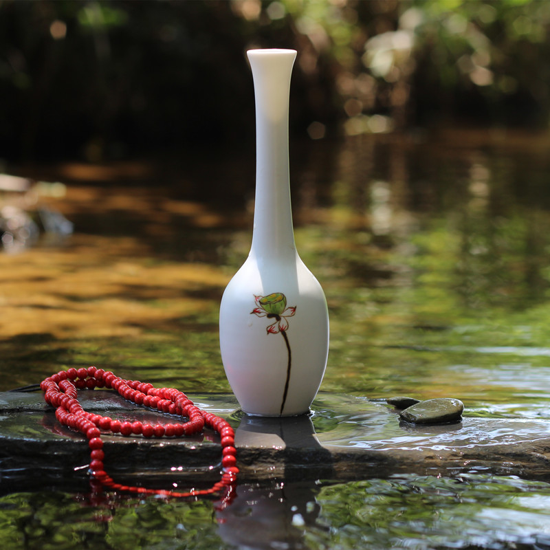 景德镇陶瓷花瓶创意摆件手绘荷花白瓷瓶观音玉净瓶简约水培插花器