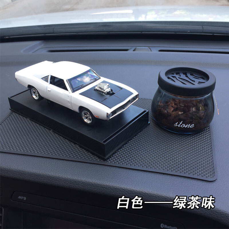 道奇汽车摆件模型创意车载装饰仿真金属合金车模车内饰品香水座