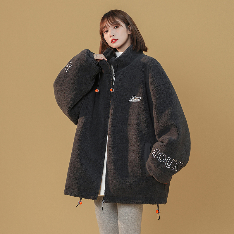DEBRAND棉衣女2021冬季新款韩版简约ins潮刺绣加厚防寒羊羔绒外套