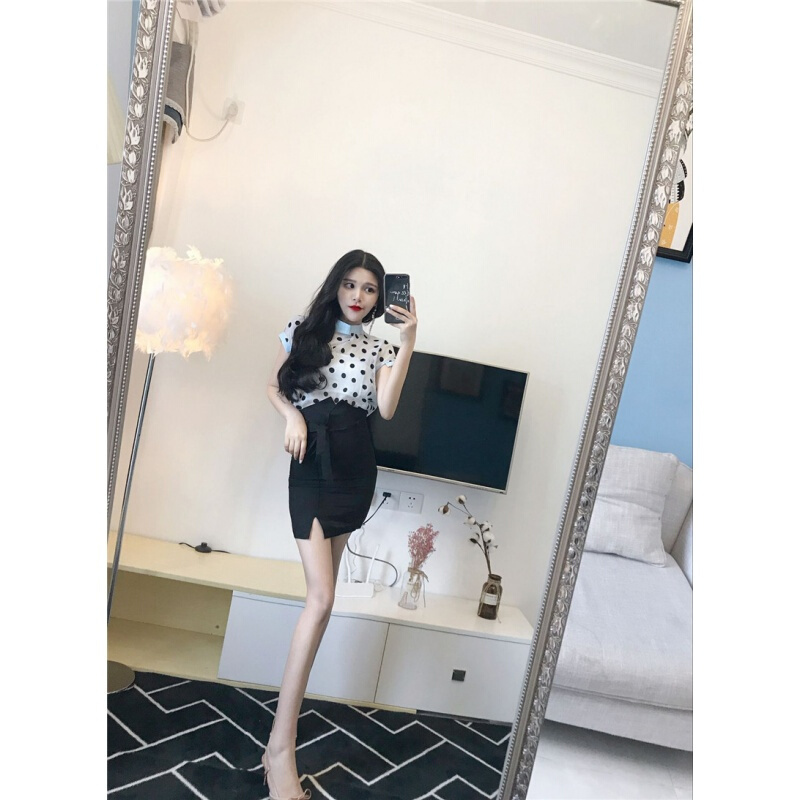 时尚套装女夏新款2018波点圆领上衣+休闲高腰开叉蝴蝶结绑带短裙