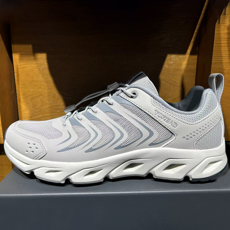 探路者 男式休闲徒步鞋 TFEEAM81311/双高清大图