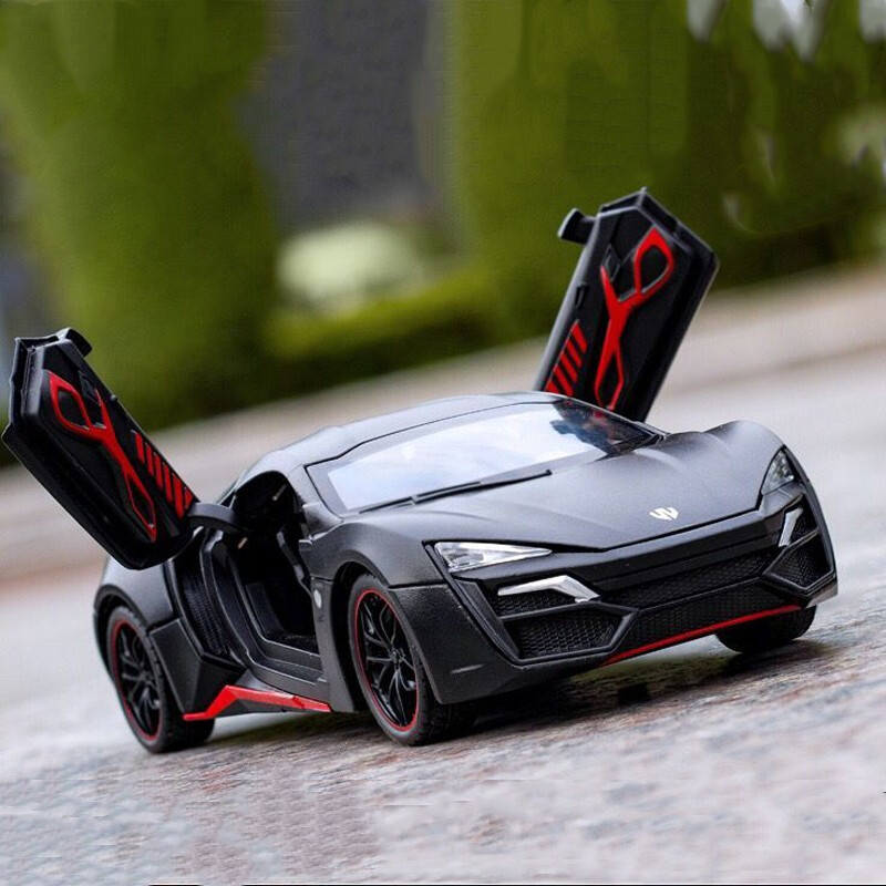 1比24速度与莱肯激情跑车模型儿童合金赛车玩具男孩仿真汽车模型