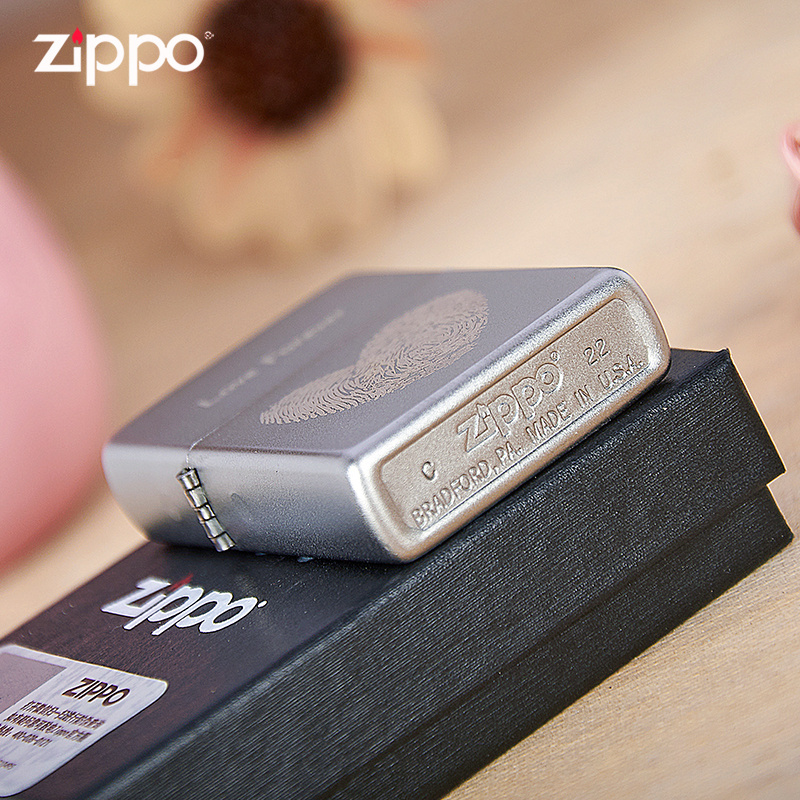 [苏宁自营]之宝Zippo打火机正版防风煤油205磨砂指纹爱心七夕节男友女友送礼