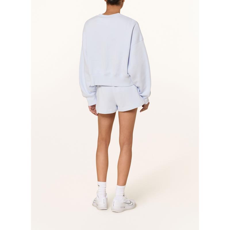 Nike耐克德国工艺棉 blend 女士运动休闲中裤宽松弹力束腰短裤高清大图