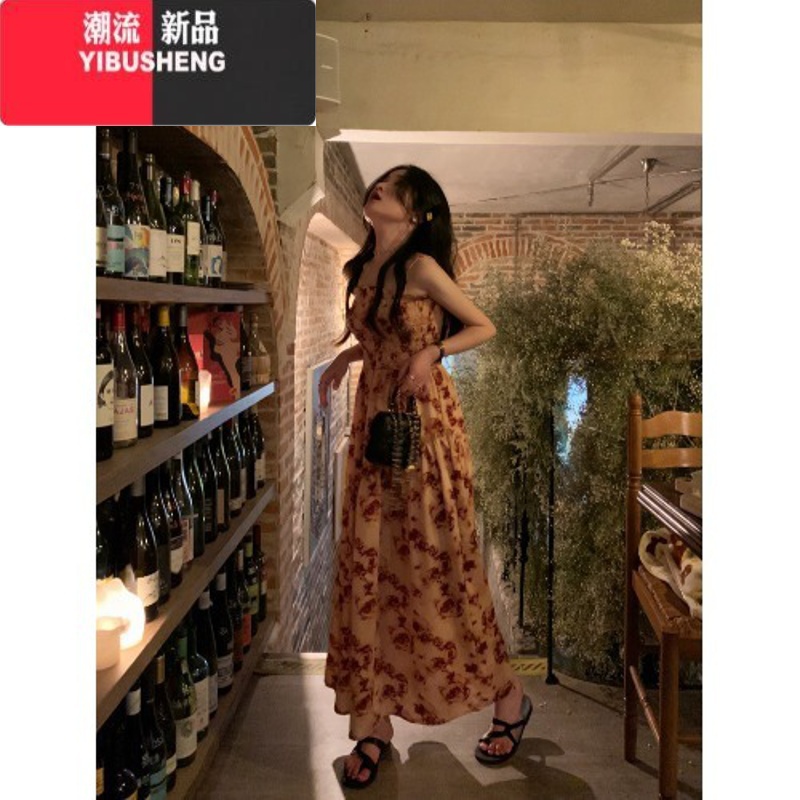 YIBUSHENG复古干枯玫瑰印花吊带连衣裙女季度假风长裙设计感拼接收腰裙子