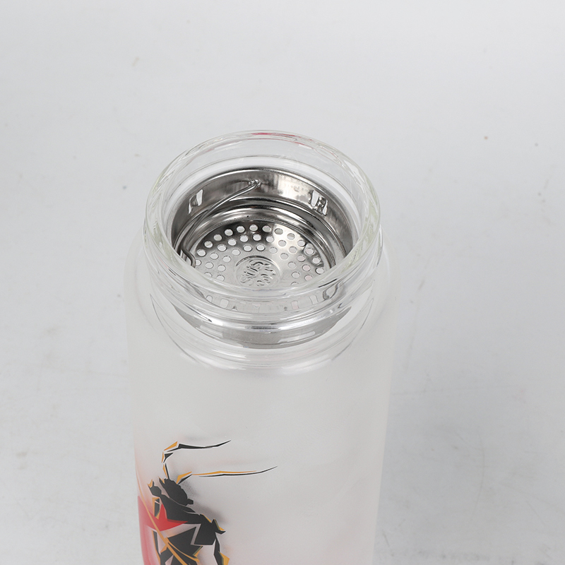 弹跳玻璃杯