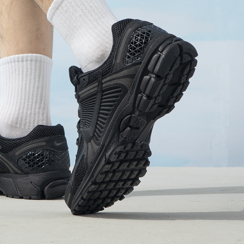 耐克（NIKE）男鞋新款运动鞋V2K RUN缓震耐磨轻便透气老爹鞋跑步休闲鞋BV1358-003 ZP高清大图