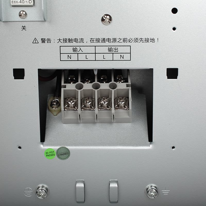 山特UPS C10K 10KVA/9KW 在线式不间断电源内置电池稳压续航15分钟左右图片