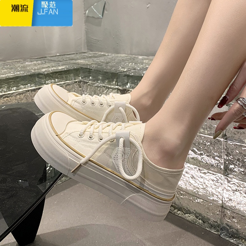 聚范奶呼呼丑萌宽头厚底帆布鞋女2023新款小众芒果头配裙子小白鞋高清大图