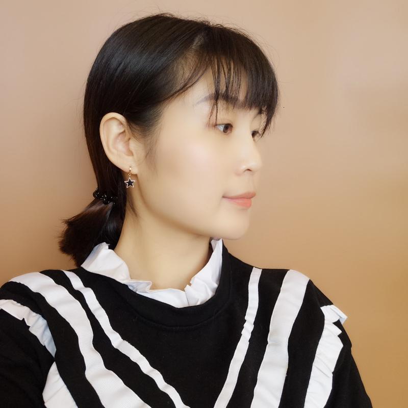 经典时尚黑色五角星气质耳扣耳环耳挂女钛钢精致流行韩国百搭耳饰送女朋友老婆生日礼物送女朋友七夕情人节礼物