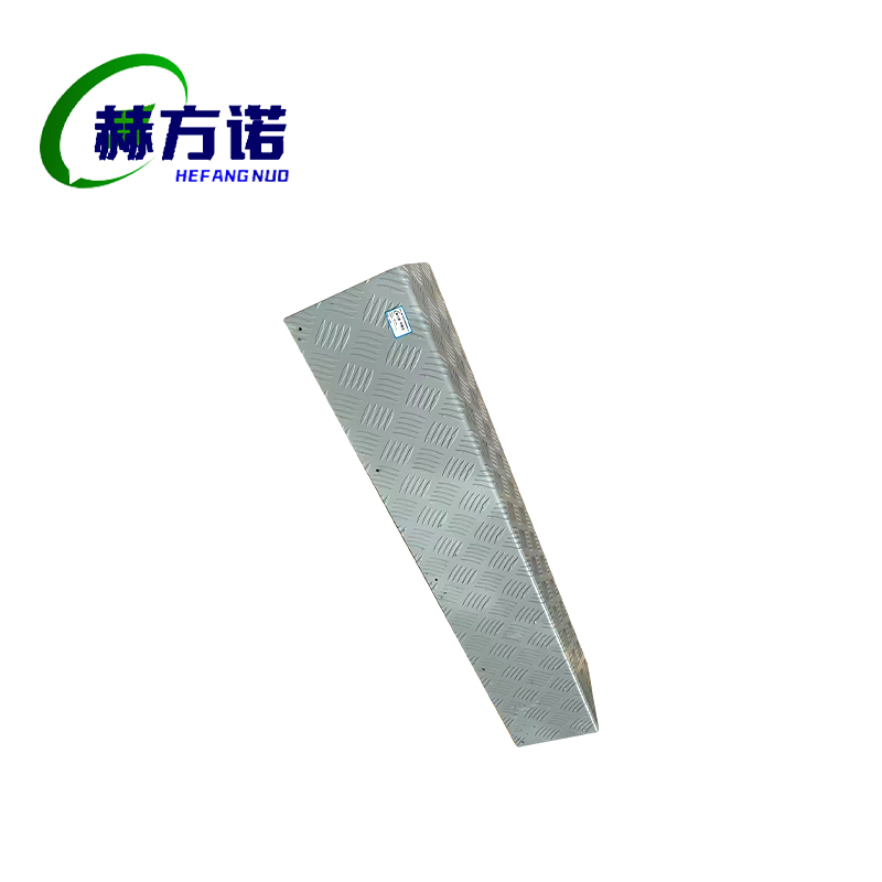 赫方诺楼梯盖板1070*400*5mm/个高清大图