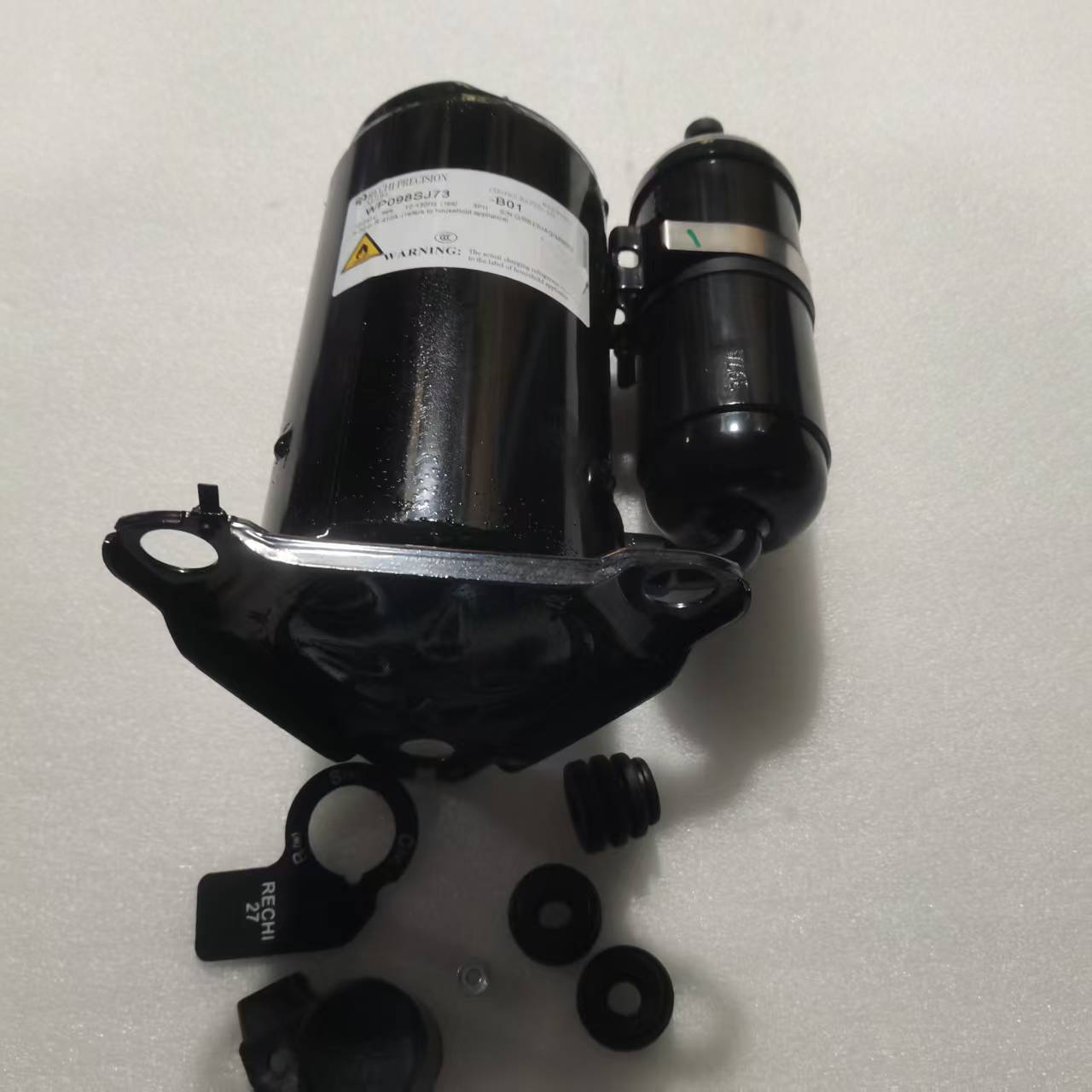 帮客材配 全新原装法迪欧空调 KFR- 35GW/LA1 压缩机 WP098SJ73 - B01 收前务必验货高清大图