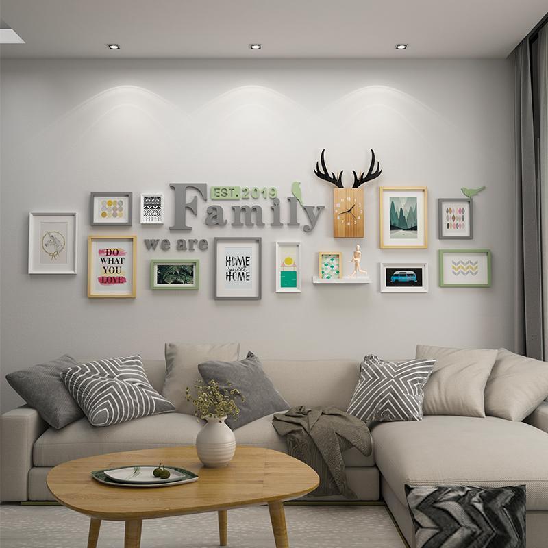 大气的照片墙,精选优质材质制作而成,环保健康无甲醛,时尚简约的造型