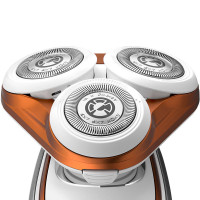 飞利浦(Philips) 星球大战系列 全身水洗 干湿两用 电动剃须刀SW5700三刀头，充电式 旋转式
