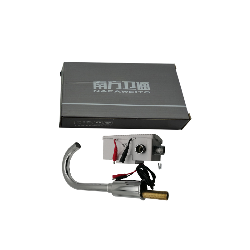 全自动感应水龙头高清大图