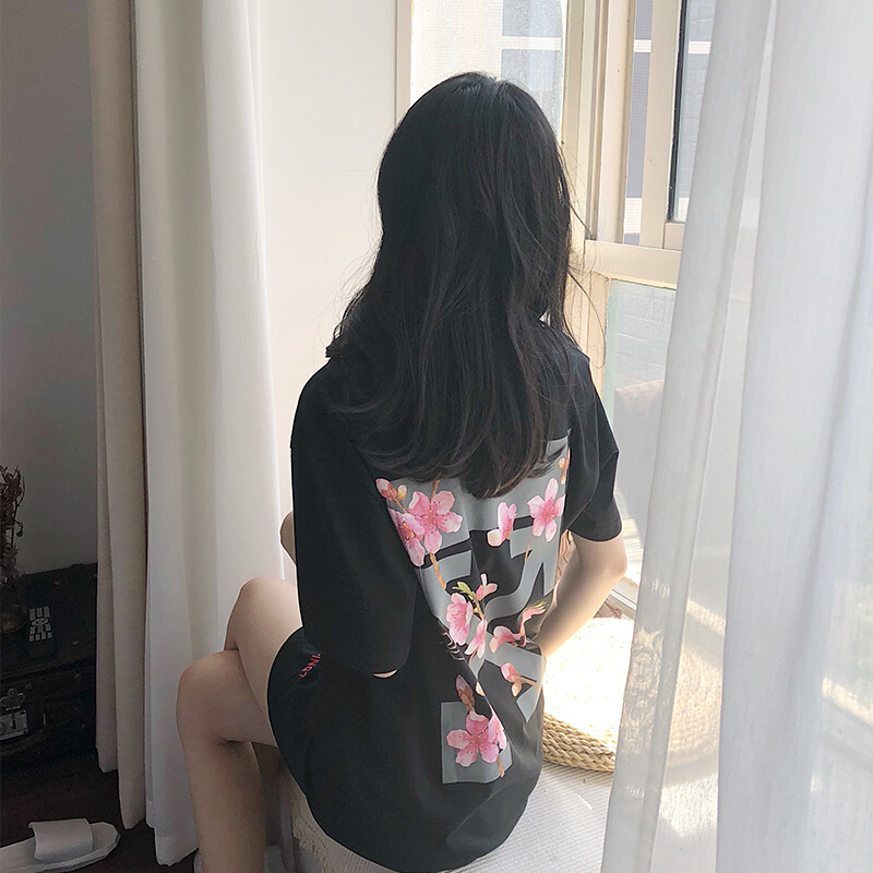 2018春夏新款香港潮牌男女樱花T恤棉宽松大码印花短袖情侣装