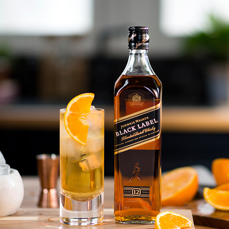 尊尼获加(Johnnie Walker)黑牌 调配型苏格兰威士忌 700ml 单支