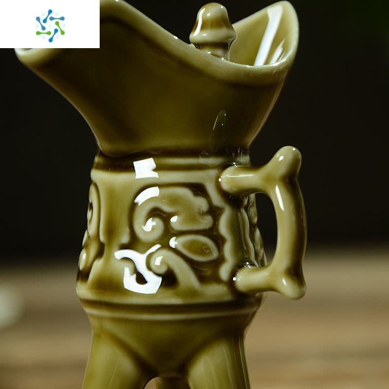 白酒酒具复仿古代三脚帝王爵杯酒器小酒盅家用陶瓷创意高脚酒杯