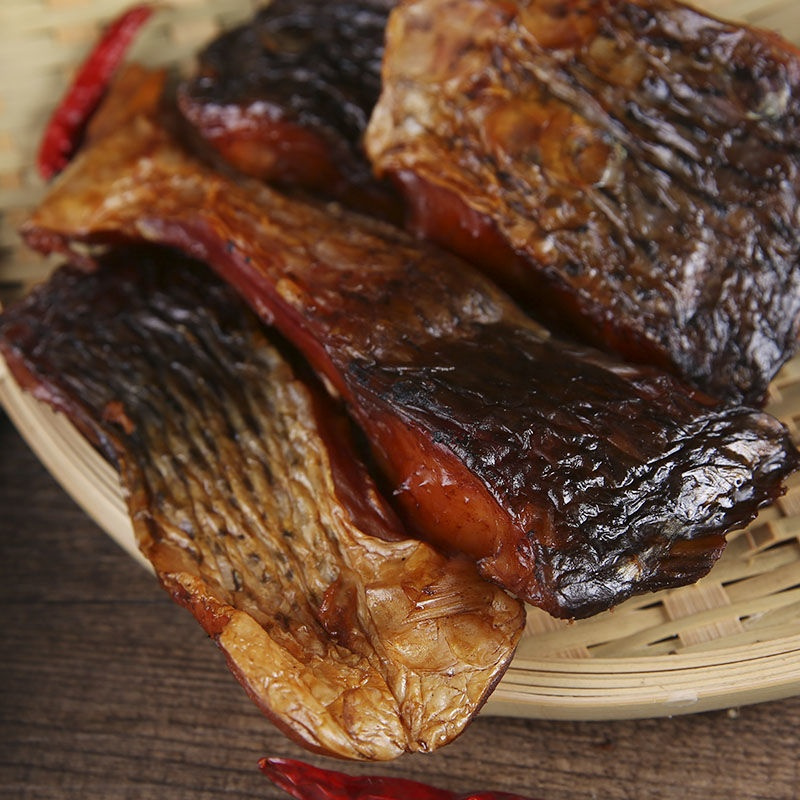 腊鱼湖南特产烟熏腊鱼块农家自制腊鱼干腌鱼块咸鱼腊鱼干批发新货