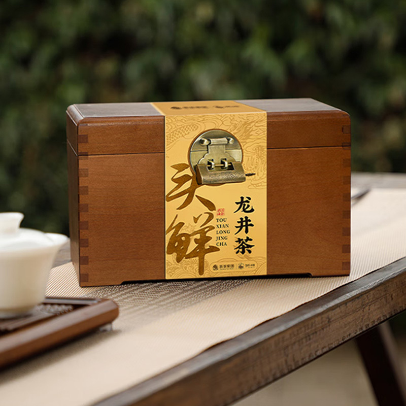 狮峰牌绿茶龙井茶叶醒春头采明前特级臻藏木盒礼盒500g