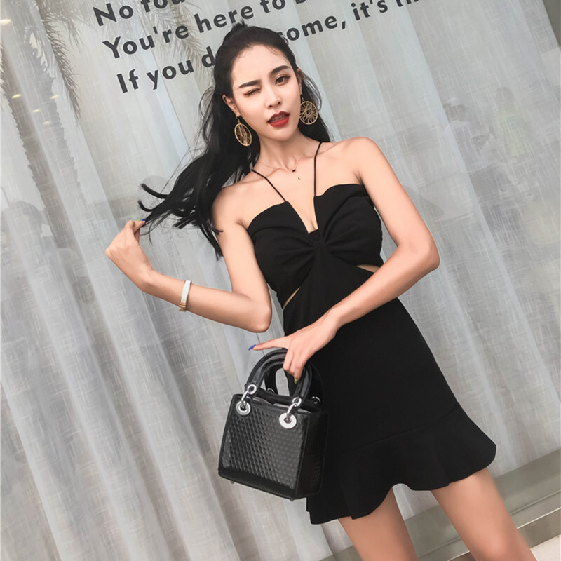 夜场女装性感2018夏装新款小心机裙子设计感带裙女夏显瘦连衣裙黑色