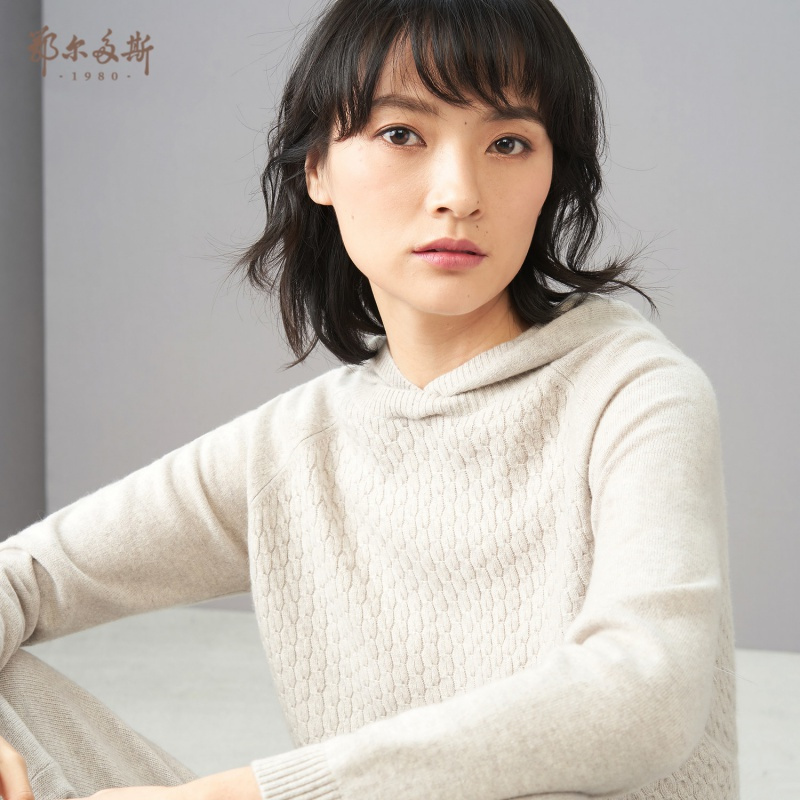 鄂尔多斯1980 带帽绞花针织衫女士羊绒衫舒适百搭