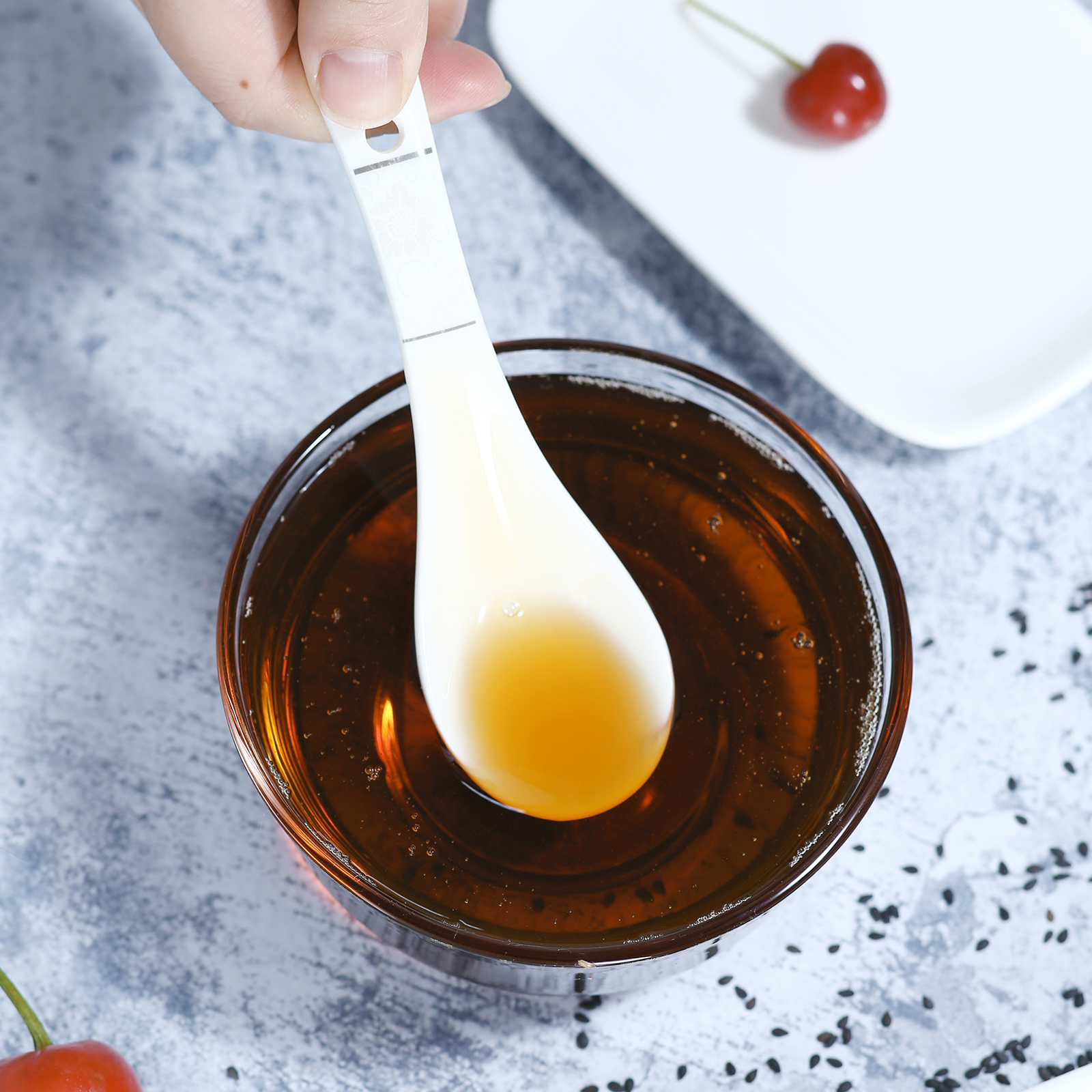 万源市玺丰收(供投)芝麻香油330ml/瓶高清大图