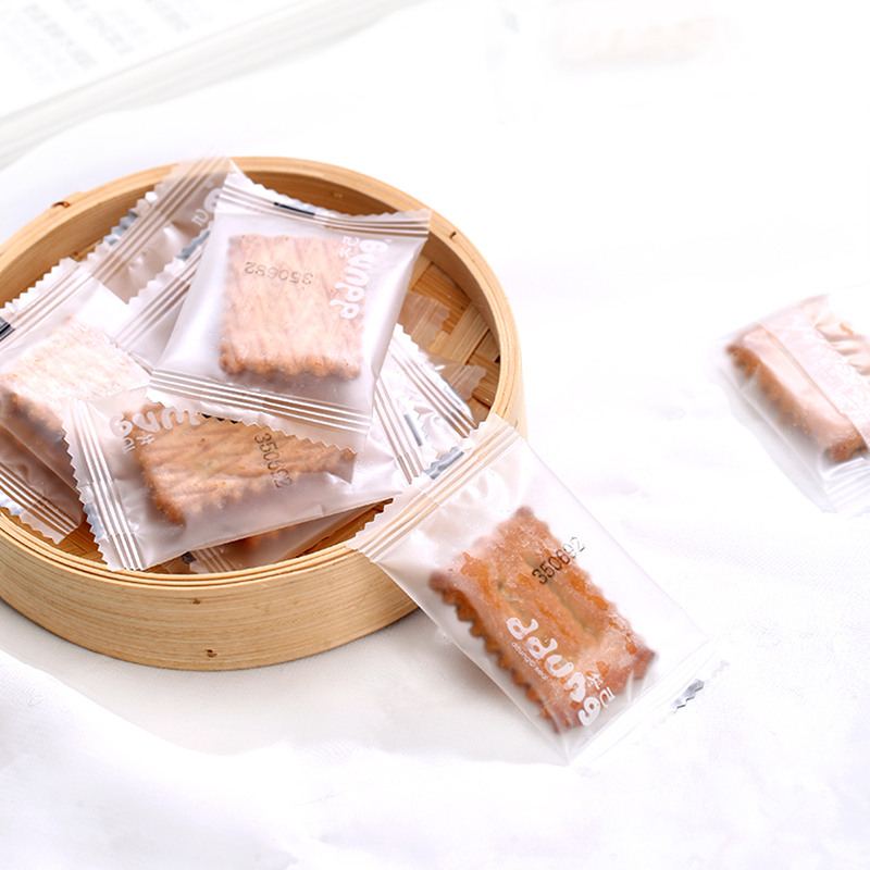 ddung冬己网红咸蛋黄味枕头饼100g*3袋红豆味日式小圆饼夹心饼干办公室休闲网红小零食