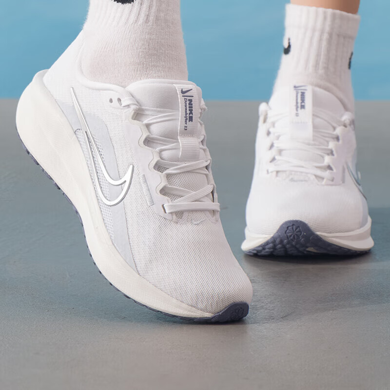 耐克（NIKE）女鞋新款户外运动鞋时尚休闲鞋防滑网面透气厚底跑步鞋FD6476-110 ZP高清大图