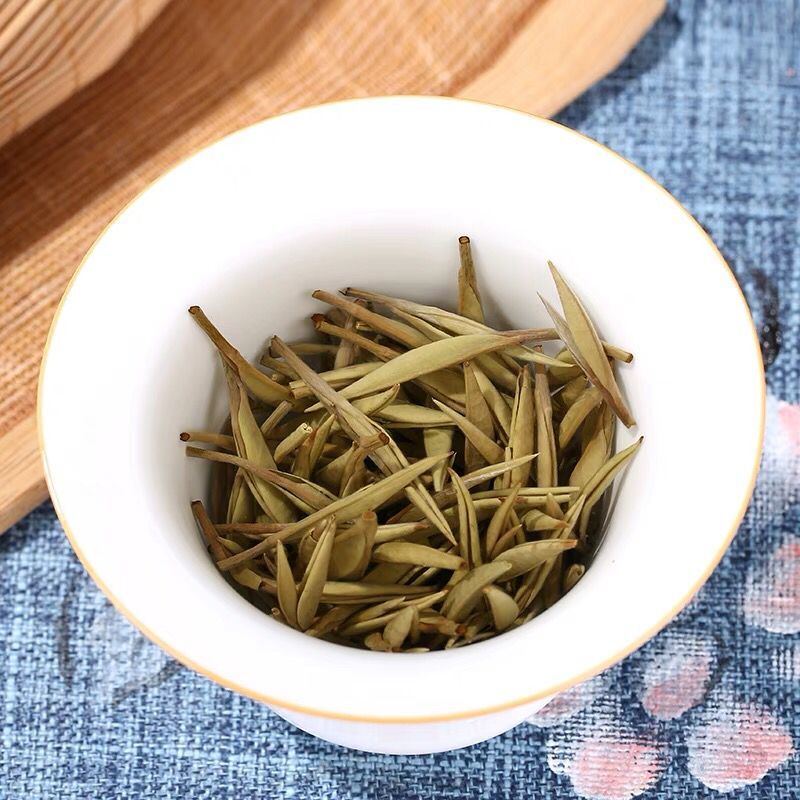 福岗福鼎白茶正宗白毫银针茶饼 茶叶散装礼盒装300g全芽高清大图