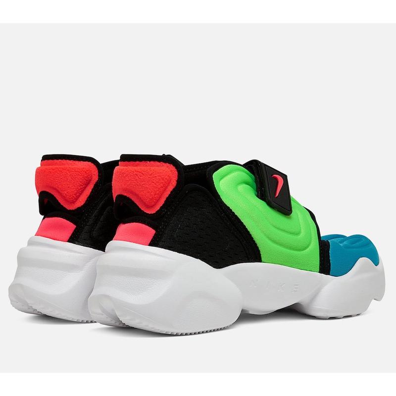 耐克(NIKE)蓝色狂怒绿击跑鞋橡胶底透气女款运动跑步鞋高清大图