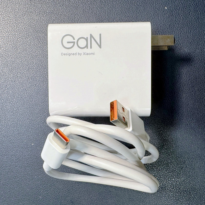 [二手99新]小米120W碳化镓充电器一套 小米14PRO原装充电器+数据线 拆机原装正品小米红米充电头 超级闪充快充头高清大图