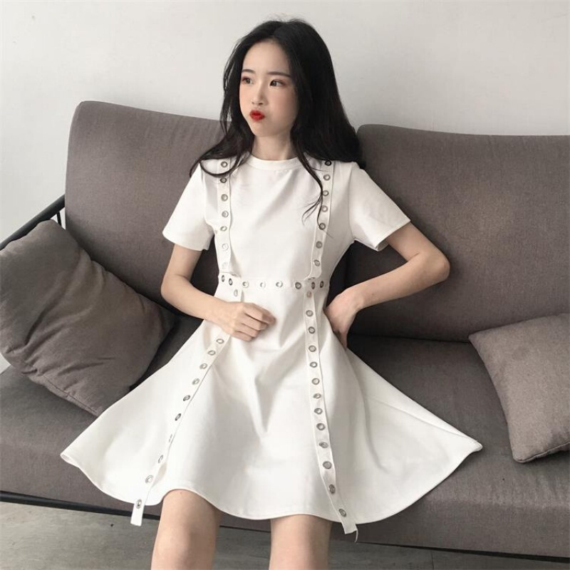 里小姐~夏装女装韩版高腰修身显瘦A字裙个性铆钉短袖连衣裙黑色均码
