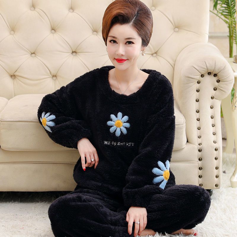法兰绒睡衣女士中老年人大码秋冬款中年妈妈长袖珊瑚绒套装家居服