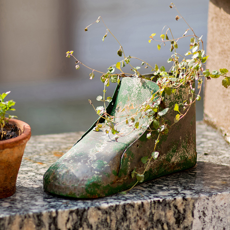 美帮汇铁艺靴子花盆花器 创意个性复古做旧摆件多肉杂货户外庭院 鞋子花器(大号) 中高清大图