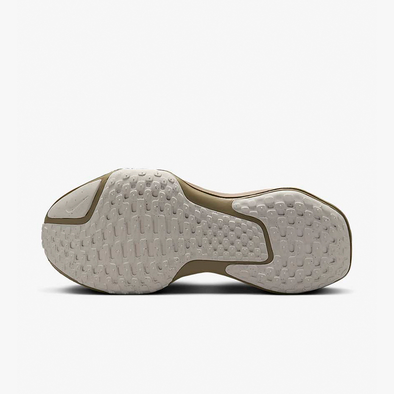 耐克(NIKE) INVINCIBLE 3男子公路专业跑步休闲鞋冬季新款飞织 FZ3654-053