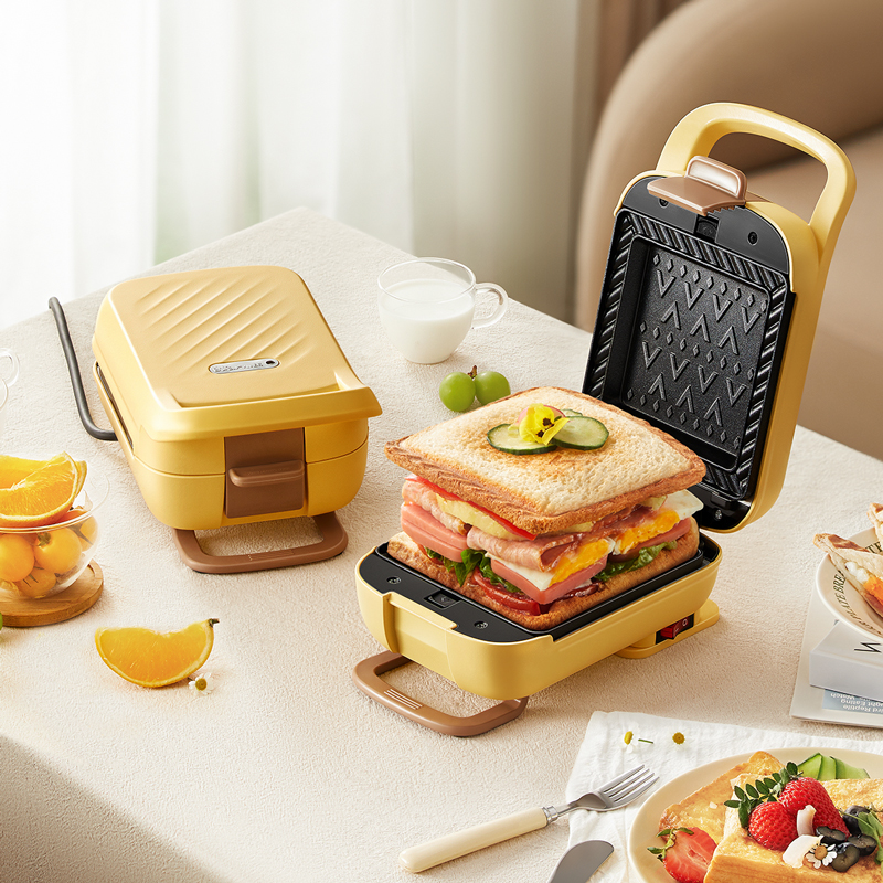 小熊(bear) SMZ-R07V6 三明治机早餐机 五层加厚+华夫盘 双面加热 米黄色 / 台高清大图