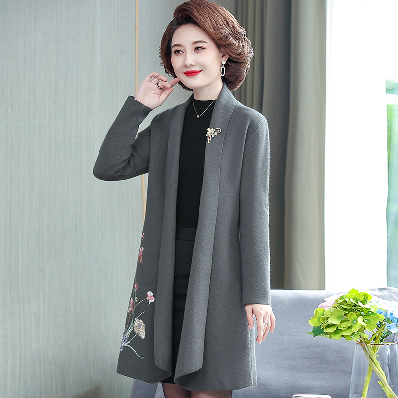 艳如飞时尚妈妈春秋装外套中老年套装四五十岁50中年女士风衣中长款
