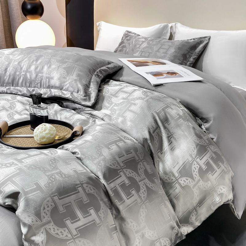 雅鹿 锦缎提花四件套高清大图