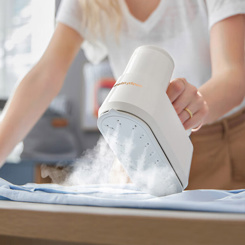 摩飞蒸汽挂烫机MR2032