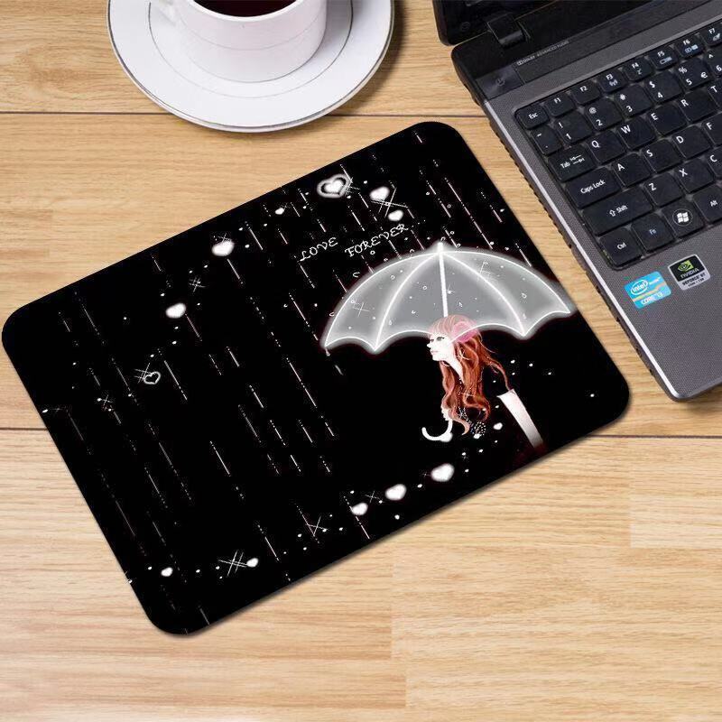 游戏鼠标垫lol小号可爱卡通女生电脑笔记本办公家用加厚大号桌垫