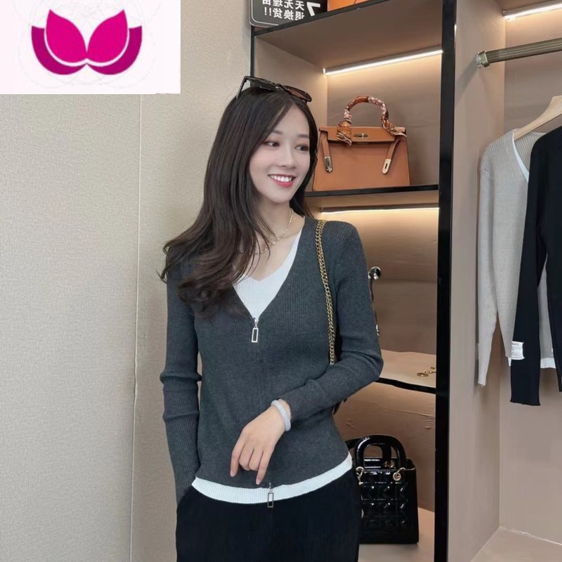 七斓时尚休闲套装女2023早秋新款洋气假V领针织上衣阔腿裤套