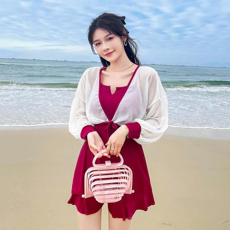 连体泳衣女长袖防晒保守遮肚显瘦海边度假ins超仙温泉裙式游泳装显白