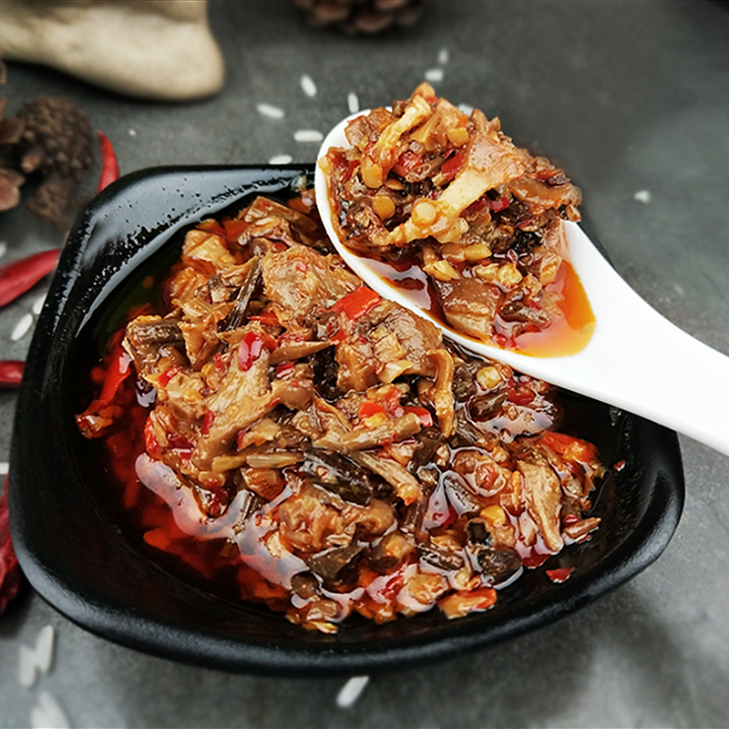 农家自制香辣茶树菇酱拌饭拌面超下饭微辣椒酱200克/瓶