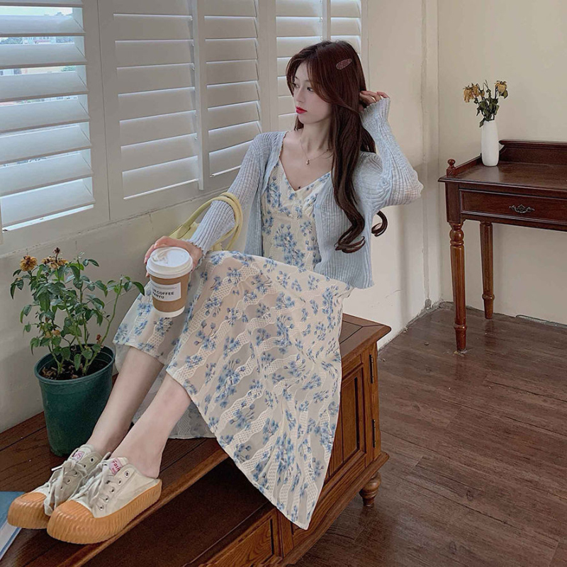 美动态大码女装胖mm2022夏季新碎花吊带套装裙显瘦针织衫两件套装