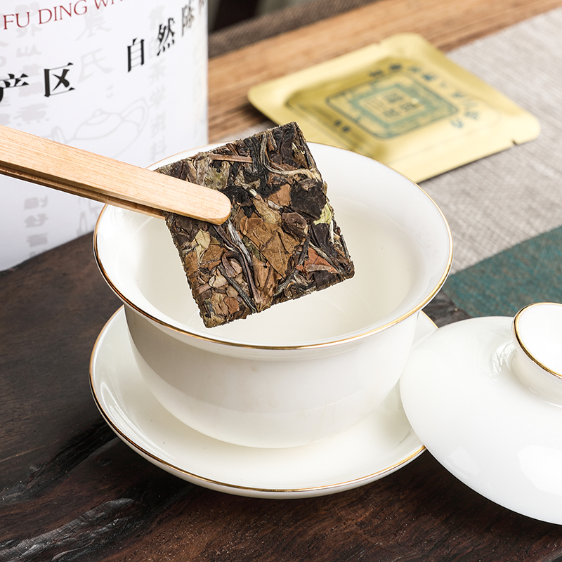 枣香10年珍藏福鼎白茶寿眉老白茶方片贡眉茶叶小方片礼盒装500g高清大图